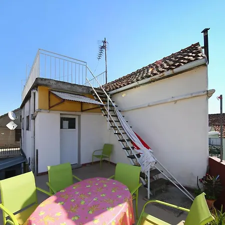 With Parking Space Tkon, Pasman - 8411