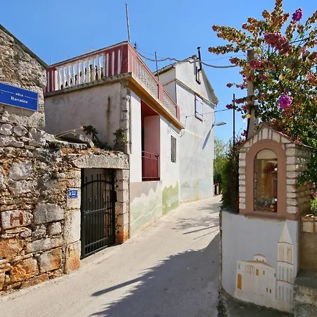 With Parking Space Tkon, Pasman - 8411 *