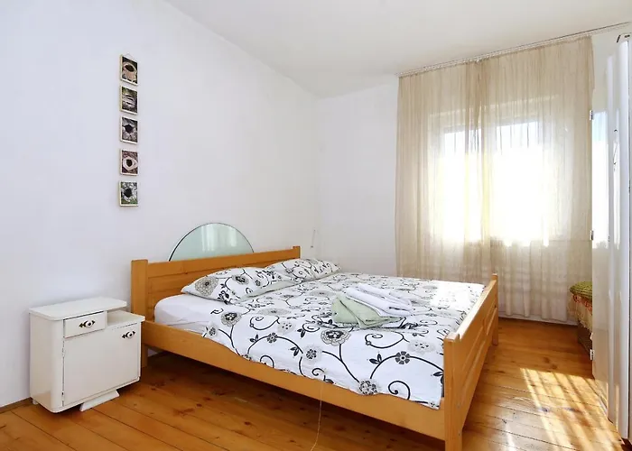 With A Parking Space Tkon, Pasman - 8411