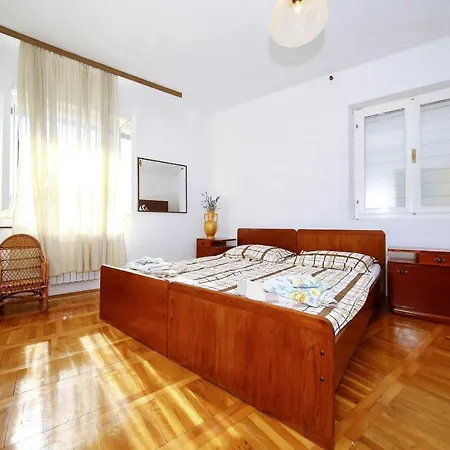 With Parking Space Tkon, Pasman - 8411 Apartamento