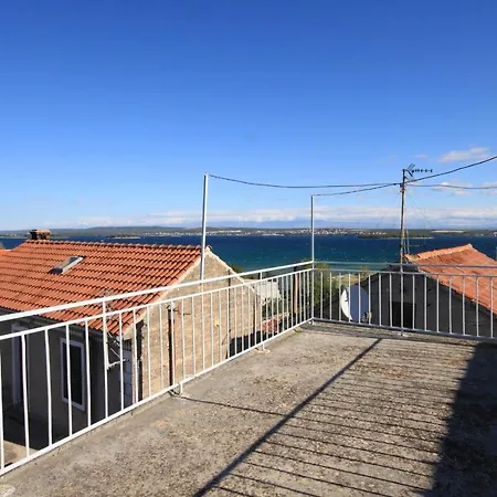 Apartman With Parking Space - Pasman - 8411 Tkon