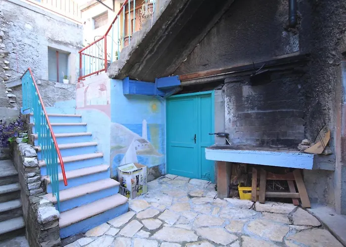 With Parking Space Tkon, Pasman - 8411 *