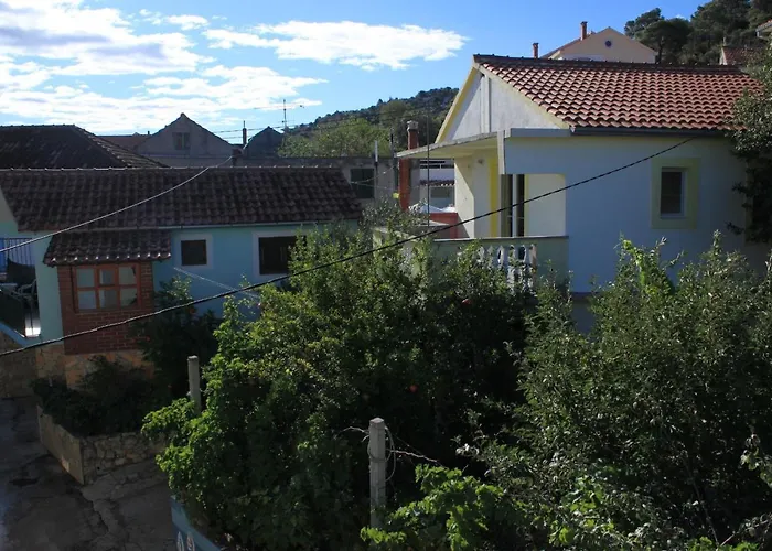 With Parking Space Tkon, Pasman - 8411 * Tkon