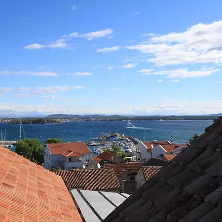 With Parking Space Tkon, Pasman - 8411 דירה *